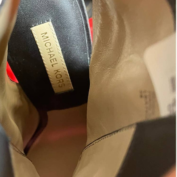 NWOT Michael Kors  Black Pony Hair Camo Pattern Heels Peep Toe Size 7US - Picture 8 of 11